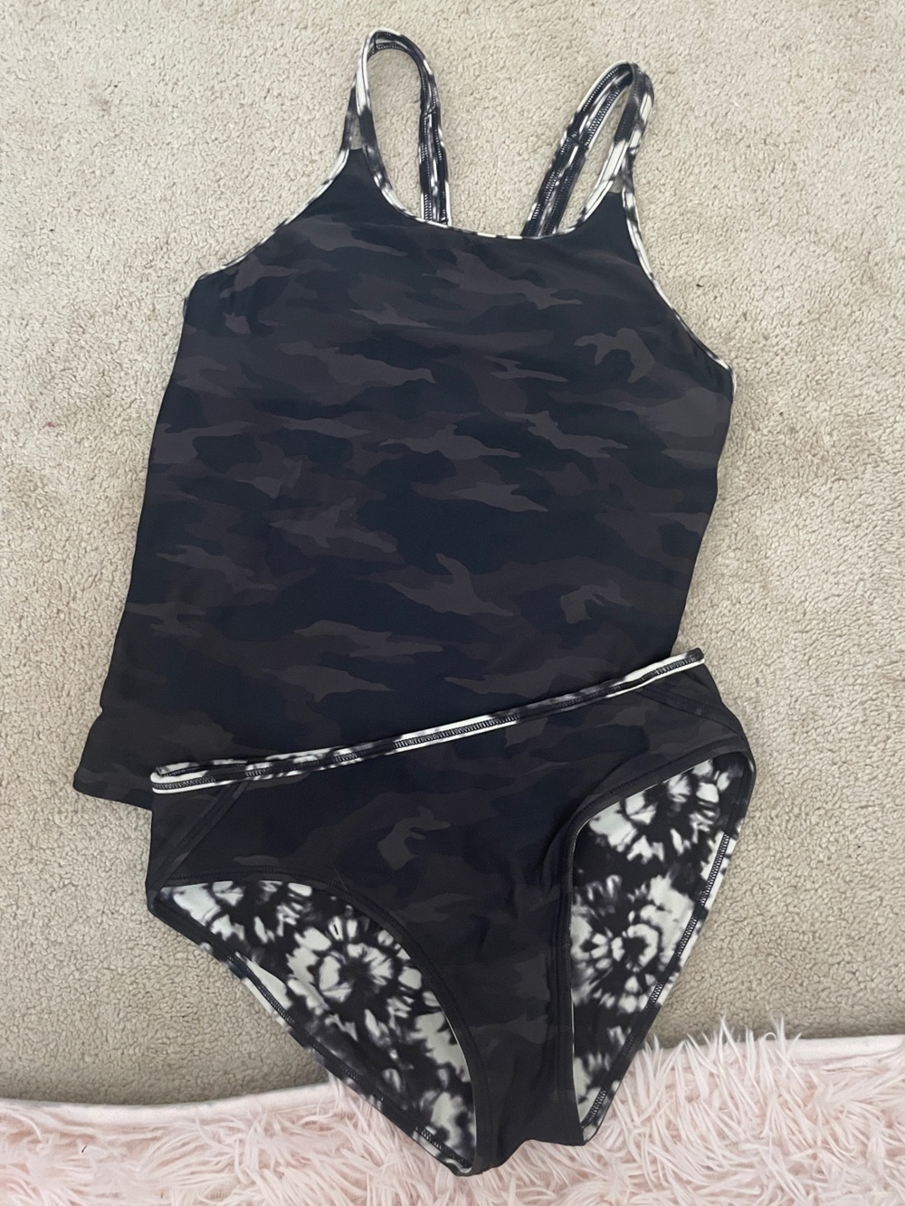 GUC Athleta Girl Black Camo & Tie-Dye Tankini Set with reversible bottoms